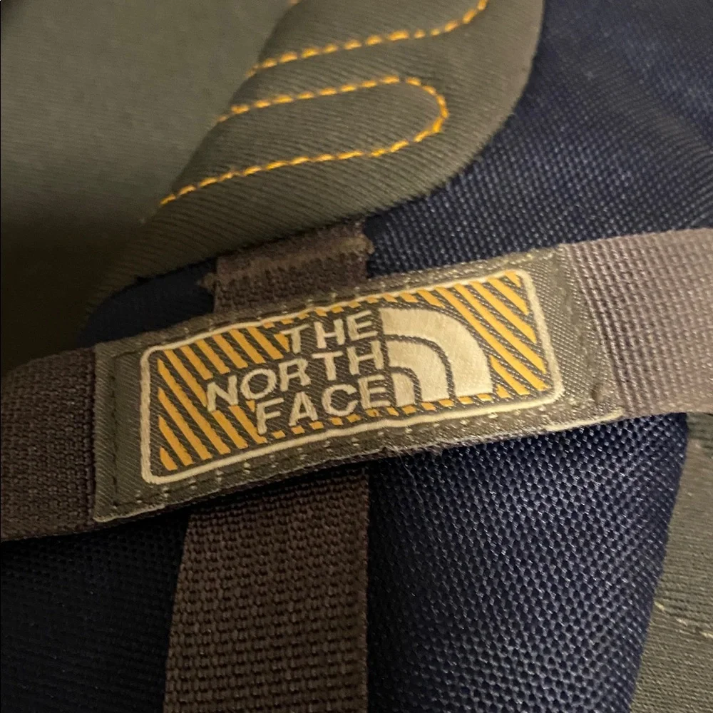 The North Face Men's Large Blue Backpack - Picture 3 of 5